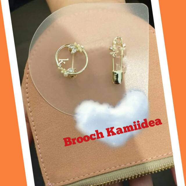 LIMITED EDITION Brooch Bijou and Eloise Kami. By KAMIIDEA