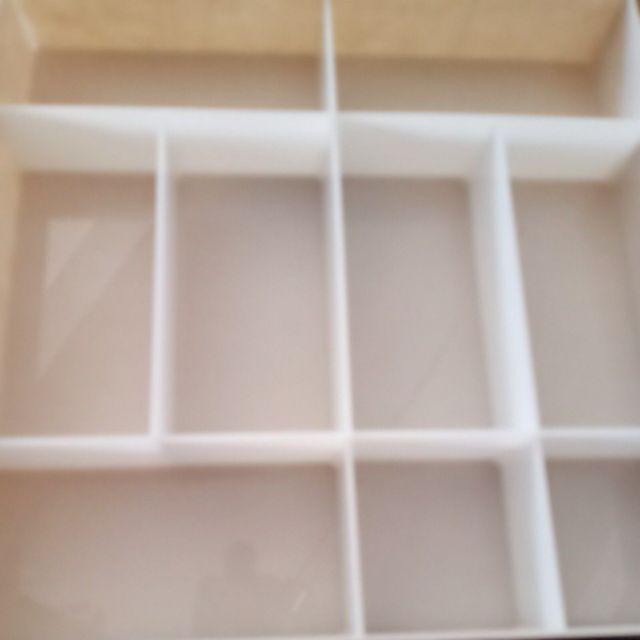 Tempat Uang Acrylic 2mm Putih Susu