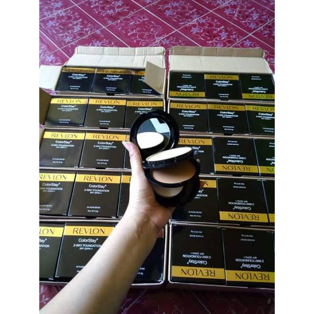 Bedak Revlon