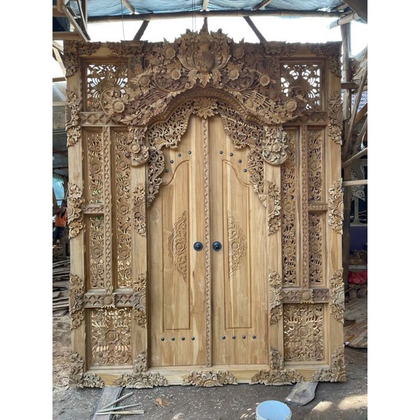 Pintu gebyok style bali/pintu gebyok bali ful kayu jati ukir Jepara