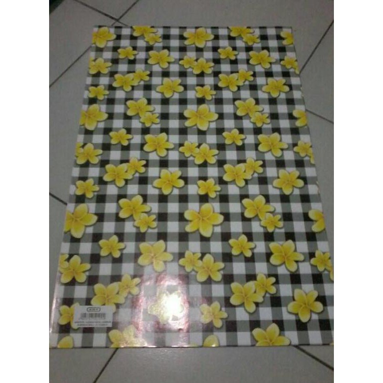 

Kertas Kado / Bungkus Kado Motif Bunga Merk Kiky