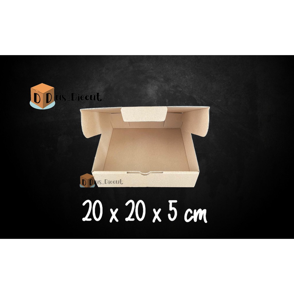 

Kardus die cut uk. 20x20x5 cm (model box pizza)