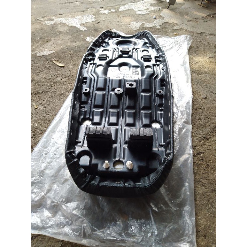 Jok motor Honda Astrea grand