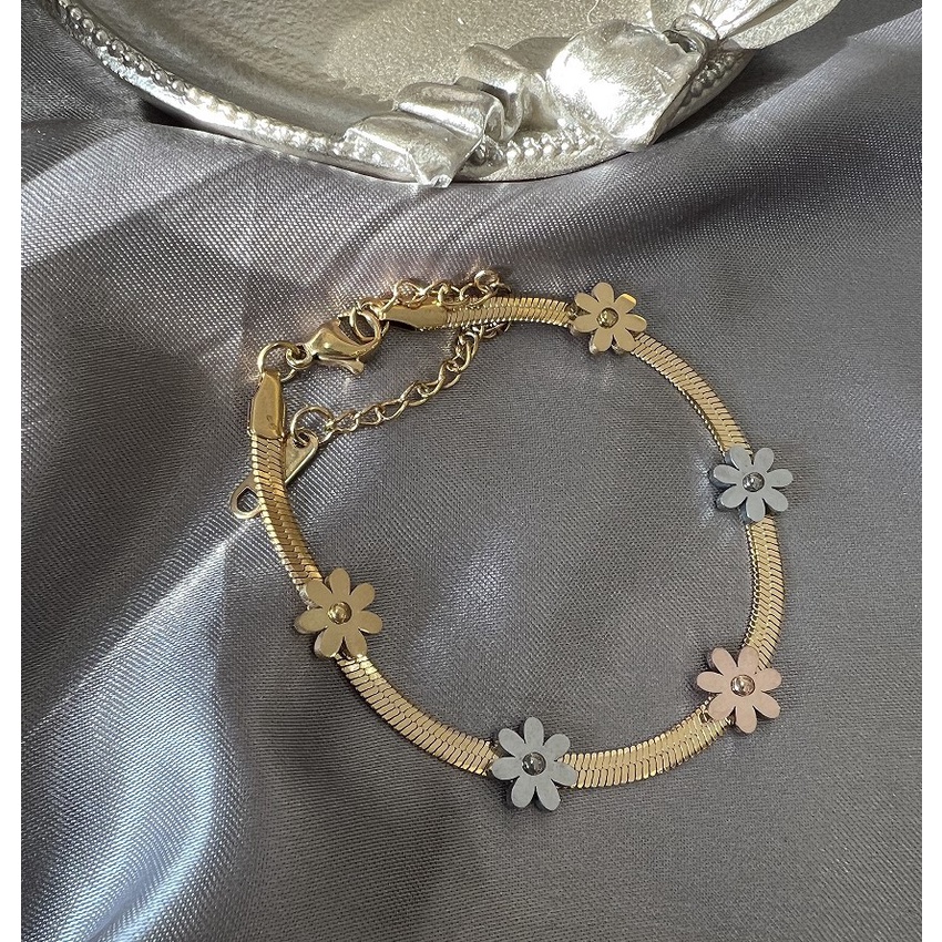 Gelang Tangan Rantai Baja Titanium Aksen Bunga Daisy Warna-Warni Elegan Untuk Wanita