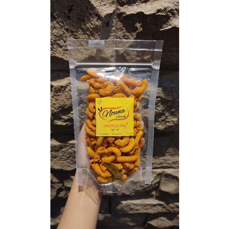 

Camilan/Snack Makaroni Pedas Daun Jeruk Premium 75gr