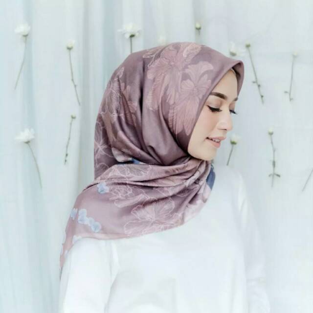 WINTER SCRAF VANILLA HIJAB