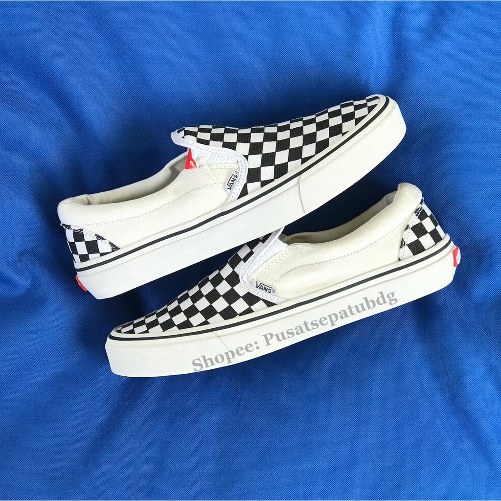 VANS SLIP ON CHECKERBOARD BLACK WHITE LIST HITAM