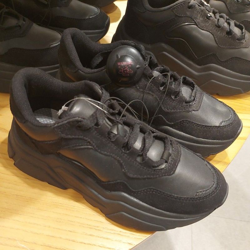 NEW H&M WOMAN SEPATU SNEAKERS