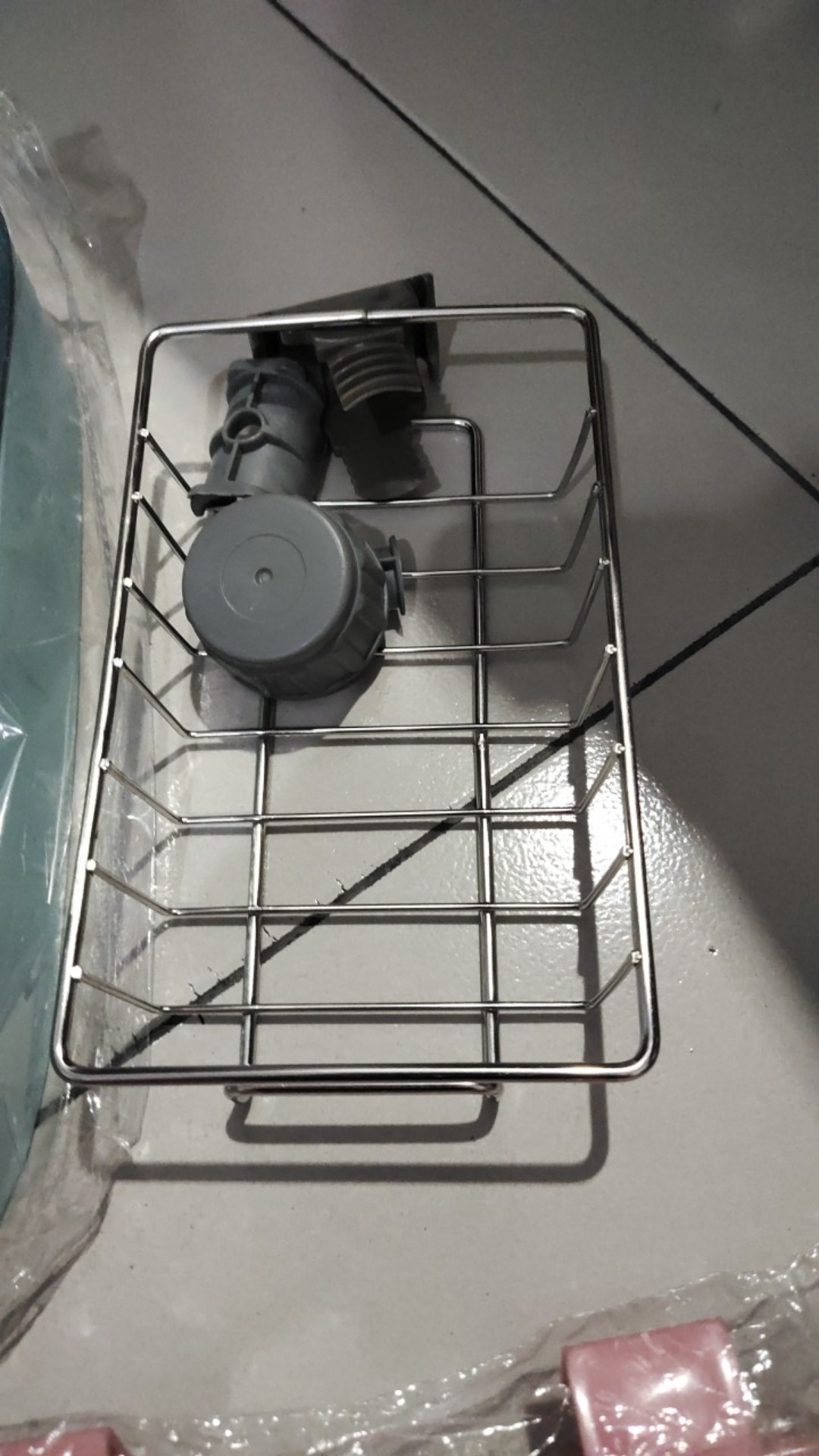 Rak Gantungan Barang & Sabun Keran Air Peralatan Dapur