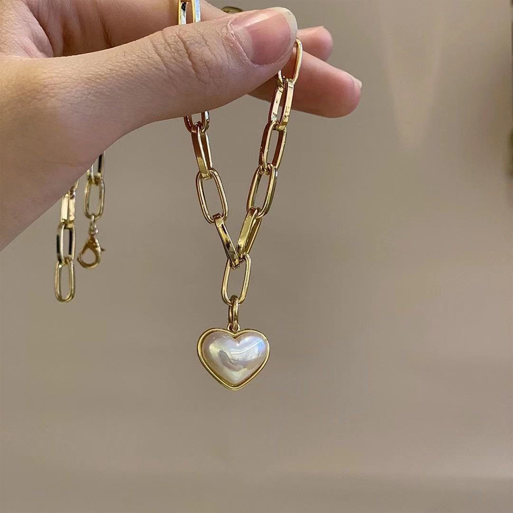 Pearl Heart Mask Lanyard Chain