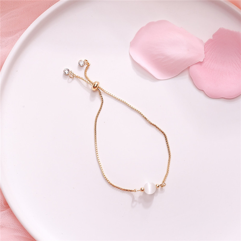 Gelang Kristal Moonstone Strawberry Adjustable Gaya Korea Untuk Wanita