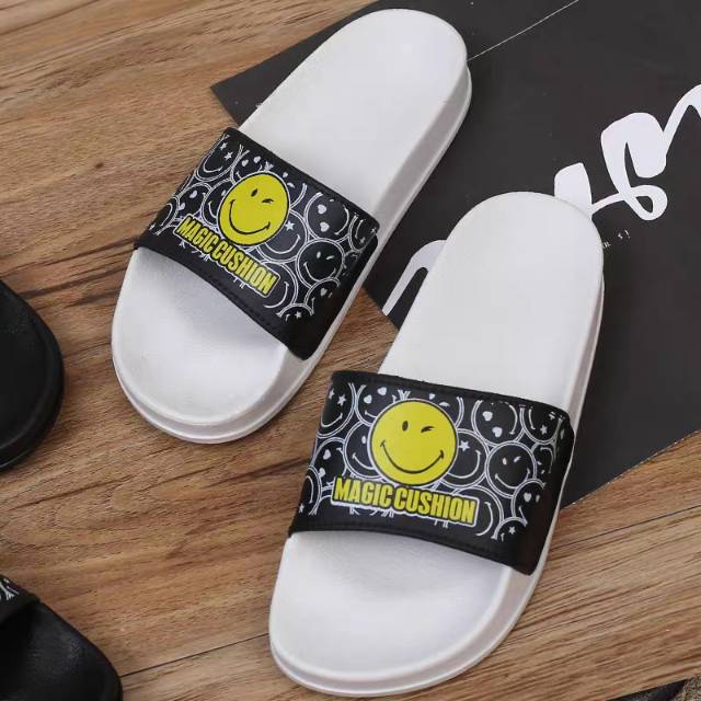 Sendal slipper smile magic cushion