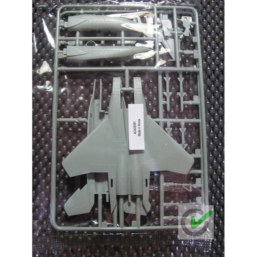 Ready stok-675  Model Kit / Mokit Academy - Pesawat F15 Strike Eagle