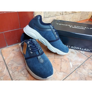  SEPATU  CASUAL  Shopee Indonesia 