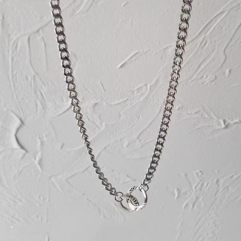 Kalung Rantai Klavikula Model Lingkaran Ganda Bahan Logam Gaya Hip Hop Untuk Wanita