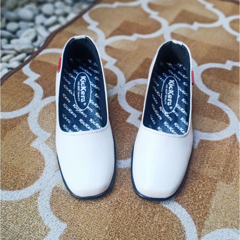 PS1P. Sepatu Pantofel Wanita Putih Polos Formal Kerja Slip On Hak 1 cm