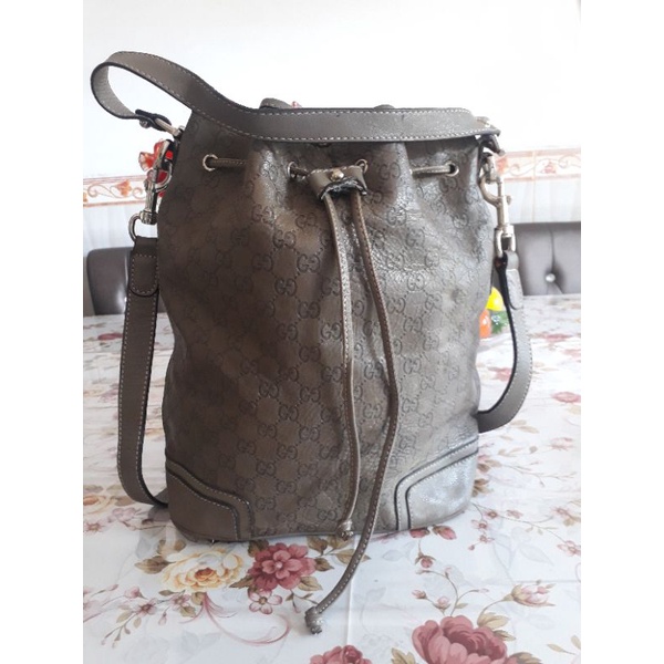 gucci serut