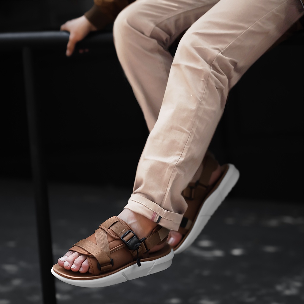 INTROVERT CARAMEL ORIGINAL x REYL MAN Sandal Casual Tan Pria Sendal Gunung Kasual Jalan Santai Harian Main Hangout Lebaran Fashion Distro Remaja Dewasa Traveling Outdoor Premium Travelling Footwear Big Size Jumbo Ukuran Besar 44 Keren Terbaru Kekinian