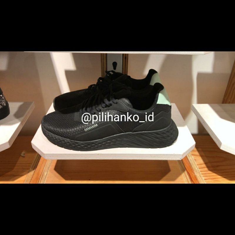 Sepatu Kets Rajut Pull and Bear Pria Original Sneakers - [SALE]