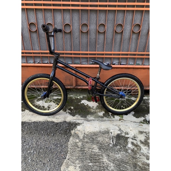 Sepeda BMX Flatland United