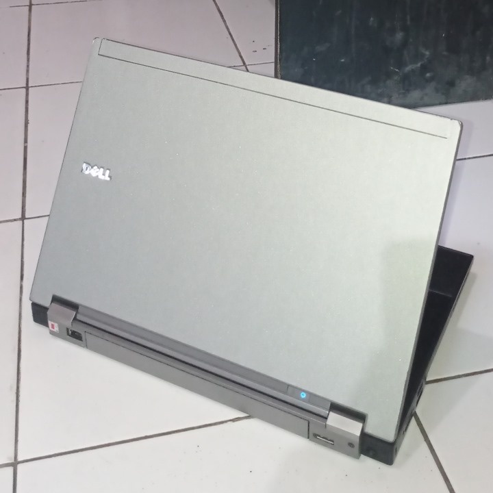 Dell Latitude E6410 Silver Hitam 14 inch Intel Core i5 520M VGA Nvidia NVS 512MB Windows 10 Laptop S