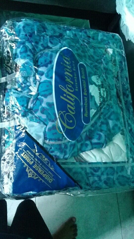 California Sprei Rumbai Bantal Busa Ukuran 180x200  Motif Terbaru Murah