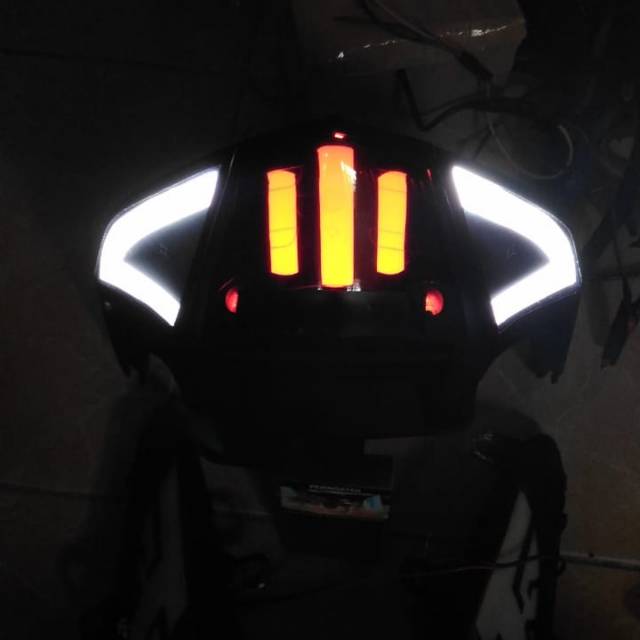 Custom stoplamp beat karbu