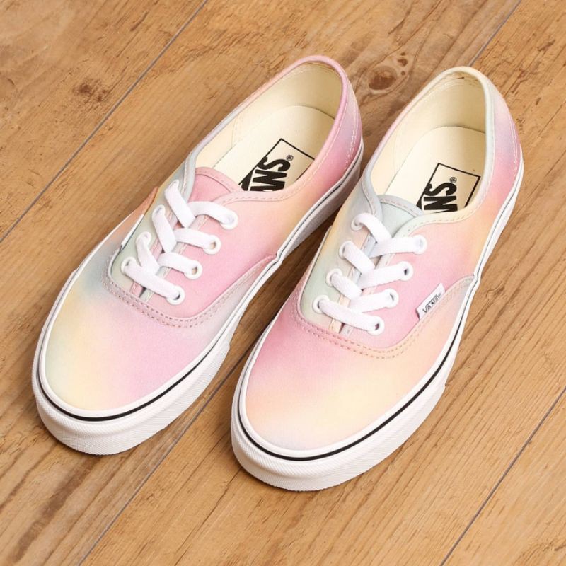 aura shift vans