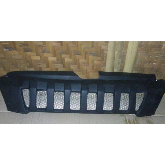 Grill Daihatsu Taruna model Hummer