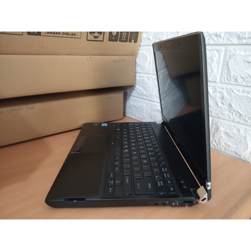 NEW TOSHIBA R732 RAM 4GB LAPTOP BEKAS