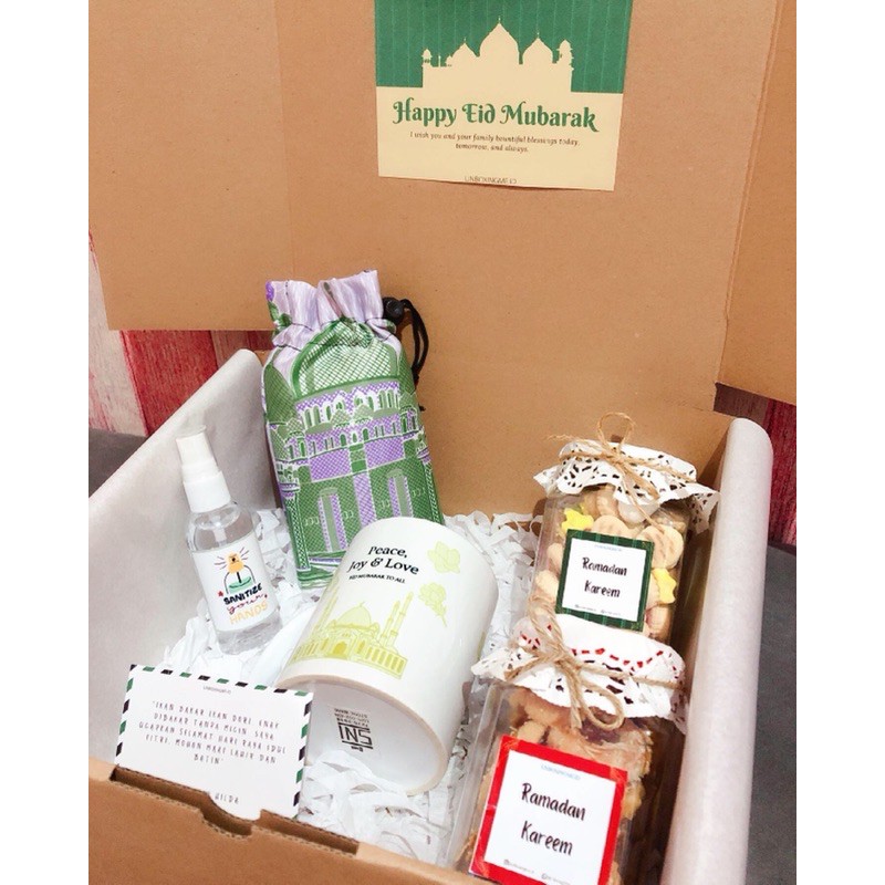 

hampers gift box kado ultah kado wisuda kado wedding
