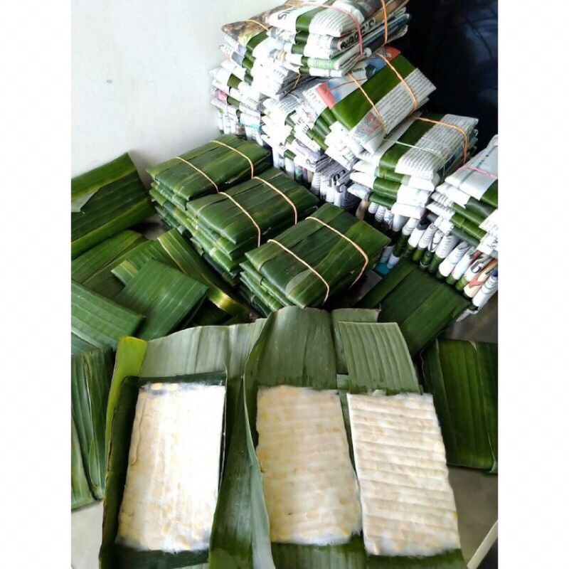

Tempe Bungkus Daun Pisang / Tempe Kedelai Super / Tempe Ponorogo [ Satuan ]
