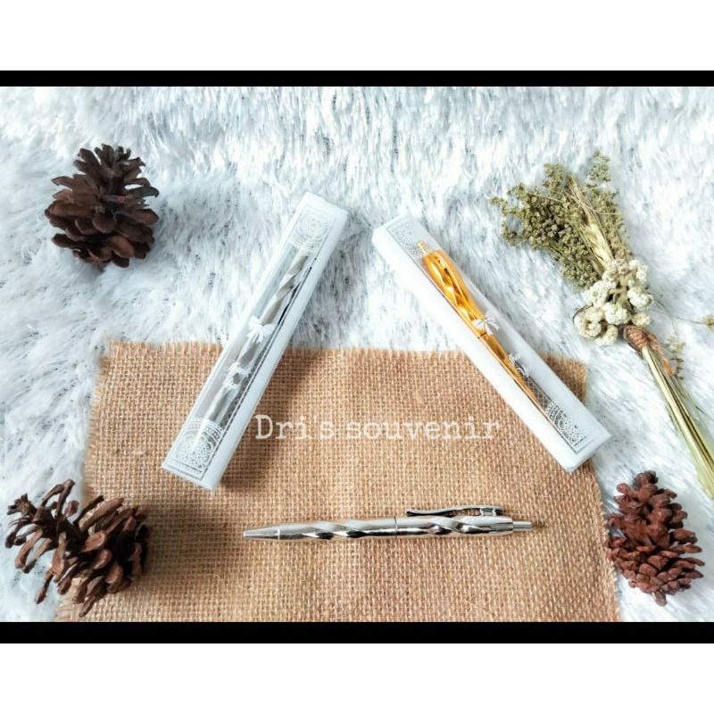 

(50pcs) Souvenir Pena/Bolpoin Mika motif Souvenir pernikahan murah pulpen emas/perak souvenir murah kemas mika motif