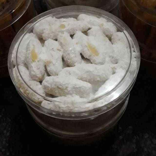 

Kue Putri Salju