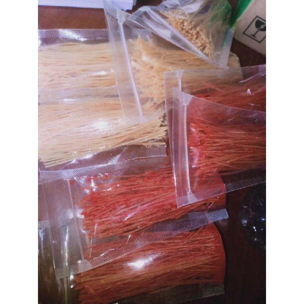 

makan jadul mie lidi