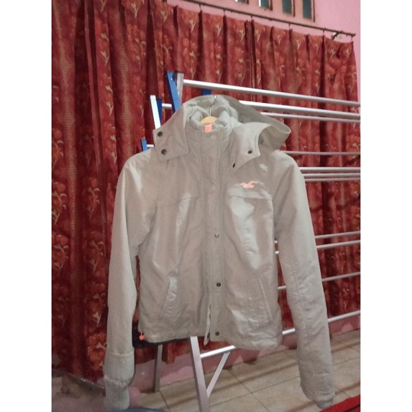 Hollister Jacket Weather size XS