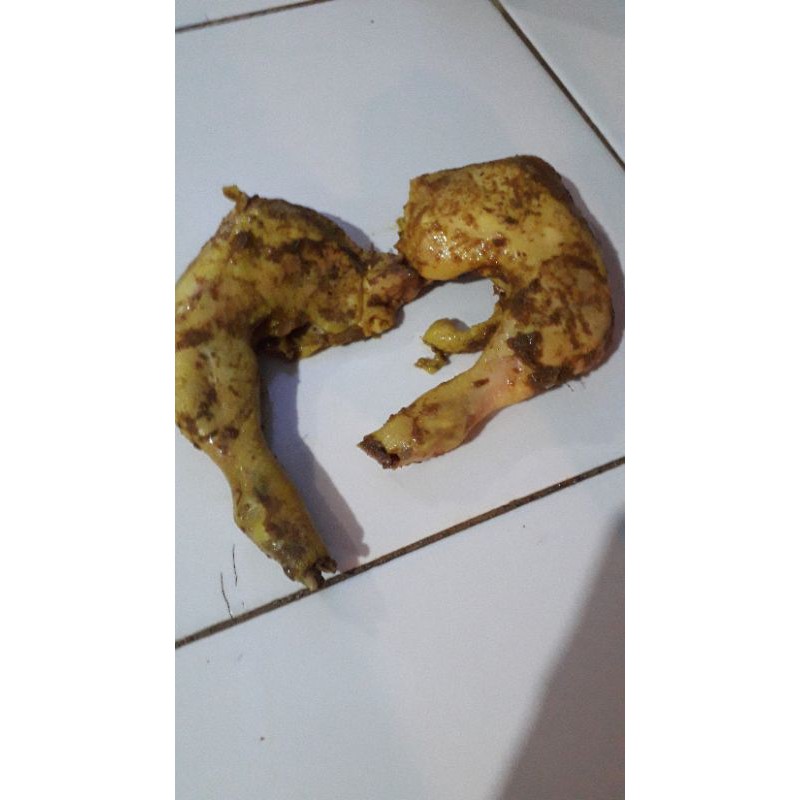 

paha ayam /1.biji,siap di goreng uda di bumbuin