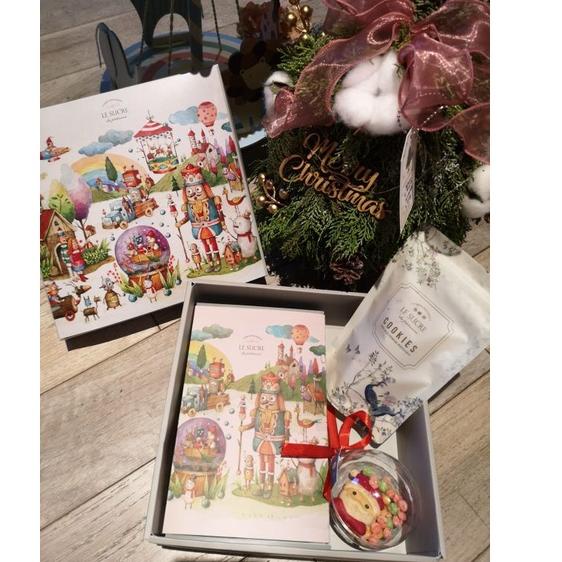 

mze Christmas Hampers 2021 type C d42₧