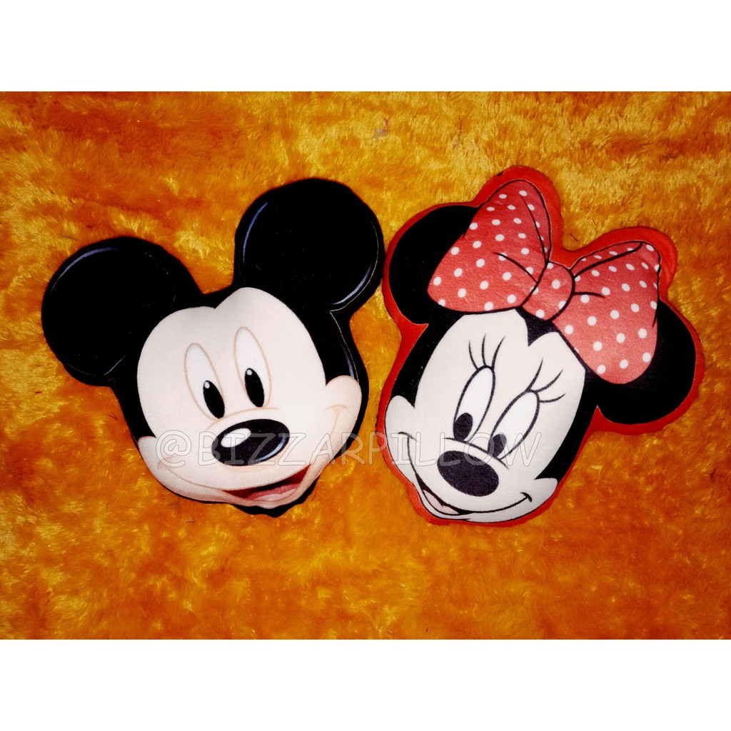 Bizzarpillow Bantal Kepala Mickey Minnie size M BZ123