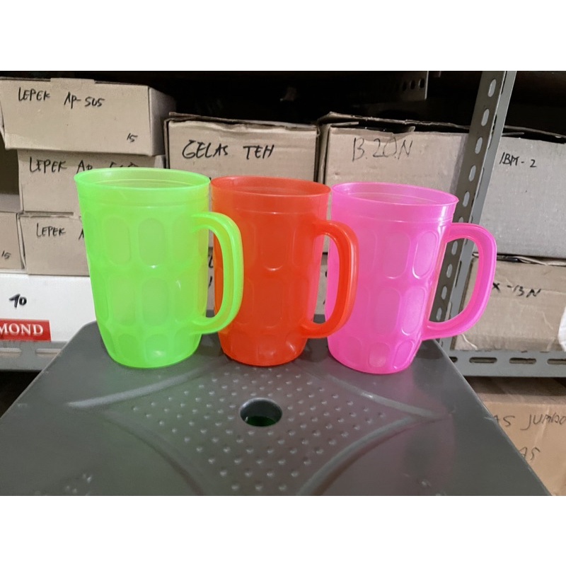 Gelas Plastik / Gelas bir plastik / Gelas minum plastik / Gelas air