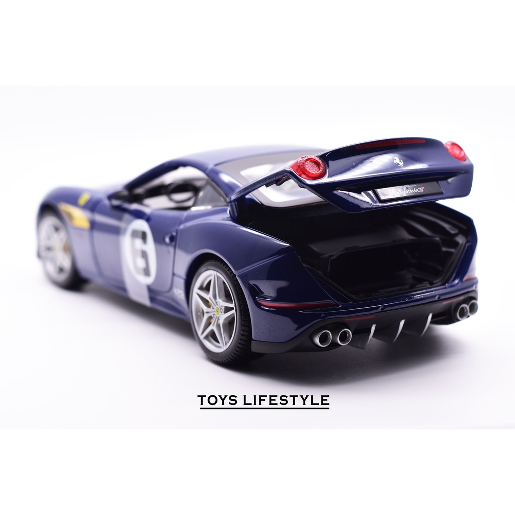 Bburago Diecast - Ferrari California T Skala 1:18