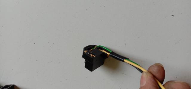 Soket H4 lampu motor dan mubil-3