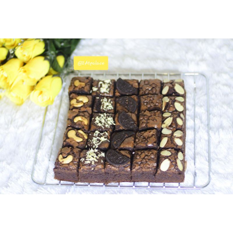 

Fudgy Brownies sekat 20x20, dijamin enak!!