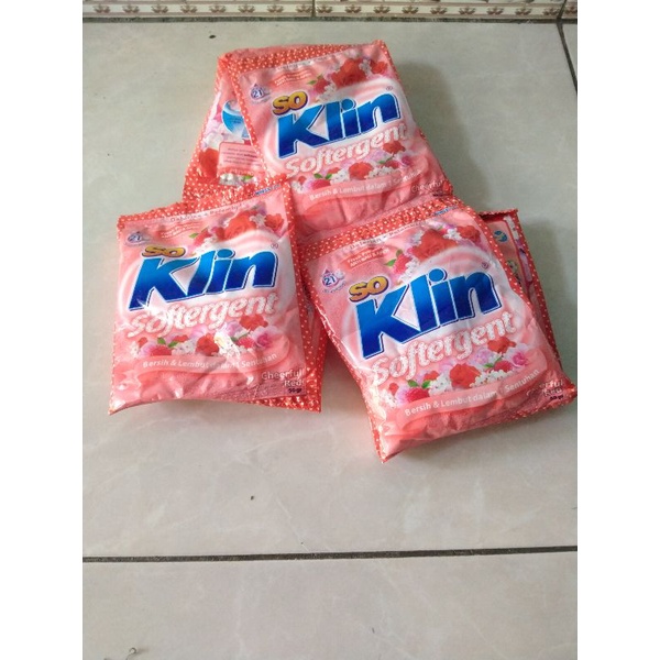 Soklin Softergent Bubuk Rentengan Isi 6 Sachet Detergent Laundry