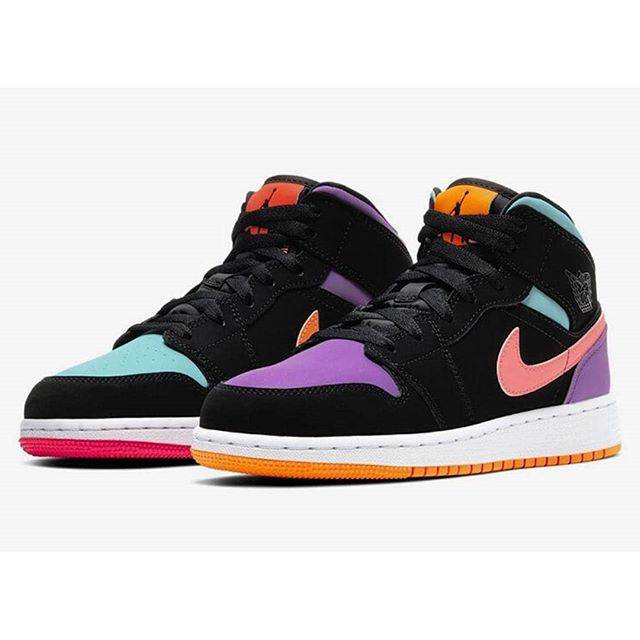 Air Jordan 1 Mid Reflective EU 40 Black Total Orange Candy
