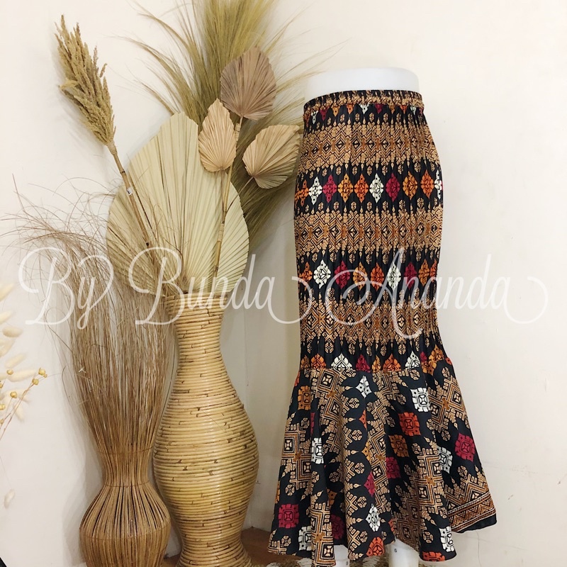 Rok Batik Plisket Duyung-Toraja Merah