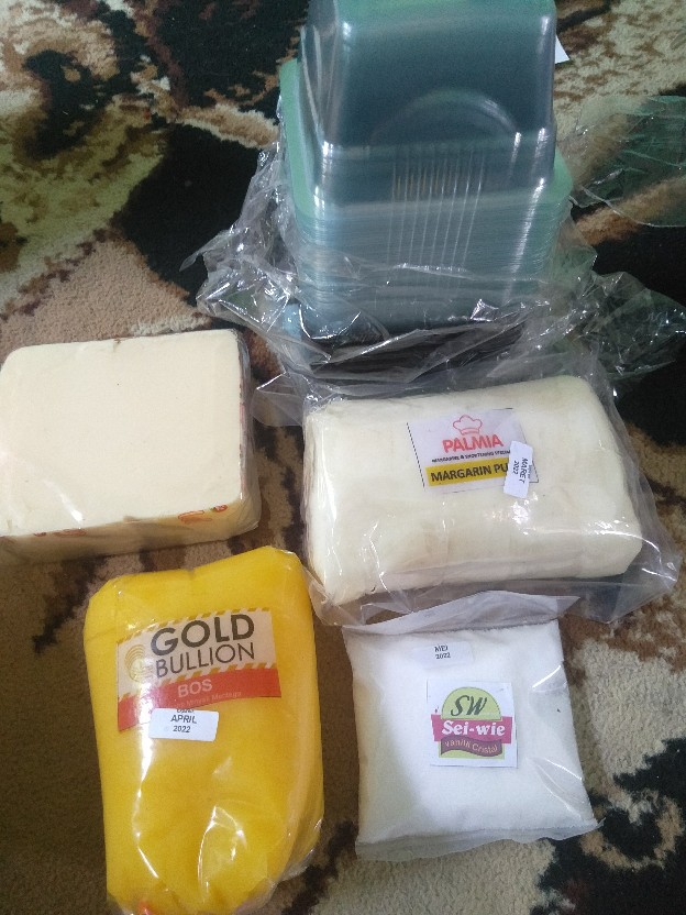 Mika Brownies Mini 8x8x5 Cm [1 Pack 50 Pcs]