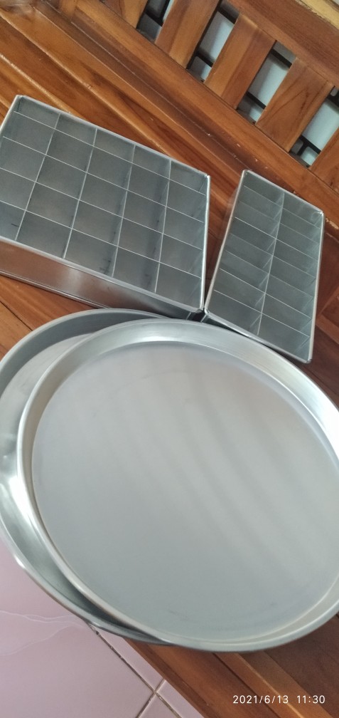 Loyang Sekat Uk.24x10x4cm