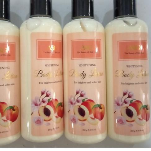 ✷ Aroma PEACH whitening body lotion A&G ➵