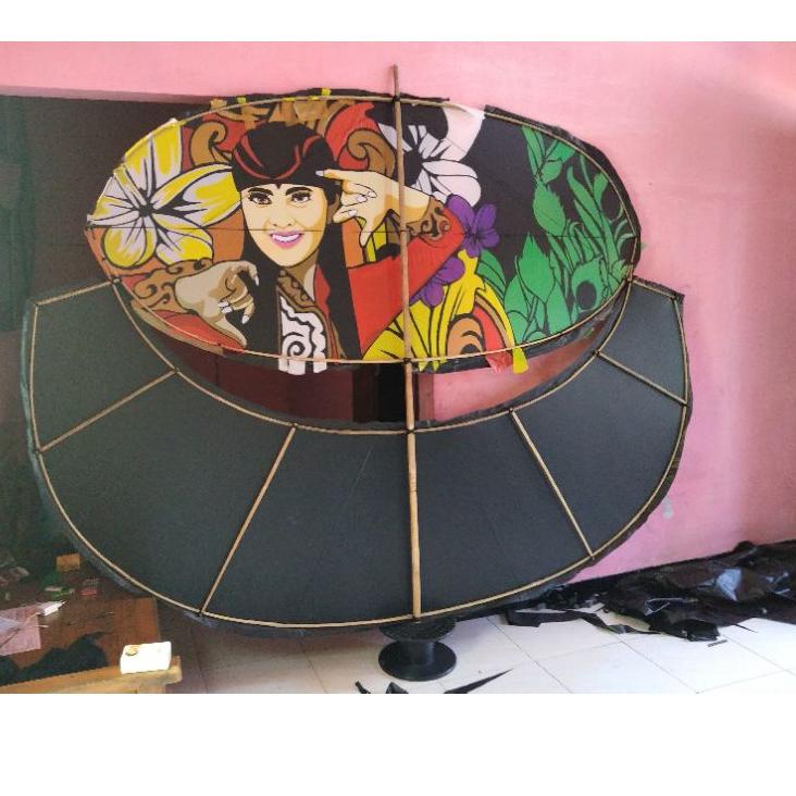 Barang Pilihan.. plastik kresek layangan minibee 50x75cm